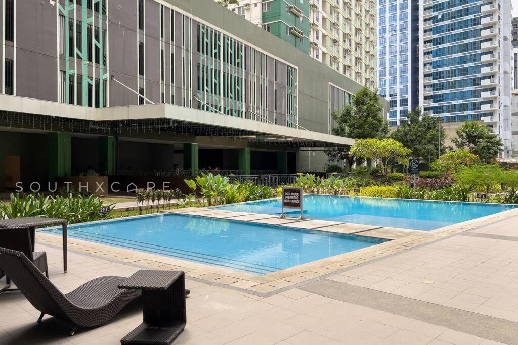 Furnished In Avida Towers Riala, It Park With Amazing View, Fast Wifi, Netflix, Pool And