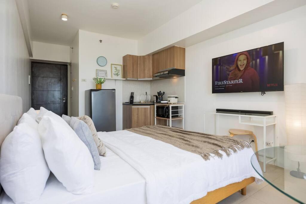Apartment Furnished In Avida Towers Riala, It Park With Amazing View, Fast Wifi, Netflix, Pool And Cebu